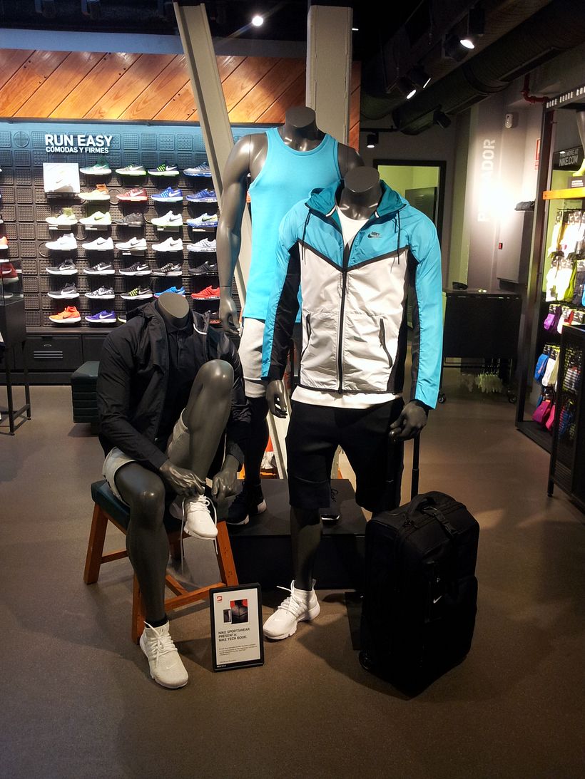 Nike Serrano 2015  / Tech pack