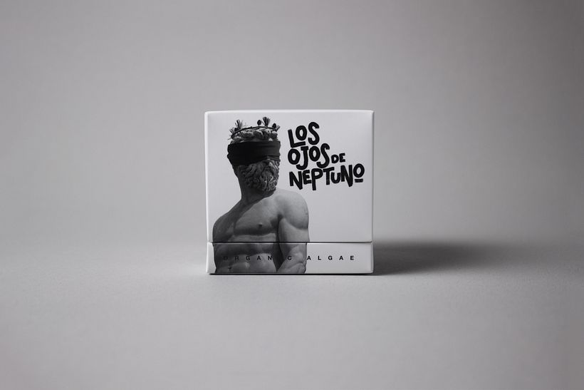 The eyes of Neptune -1