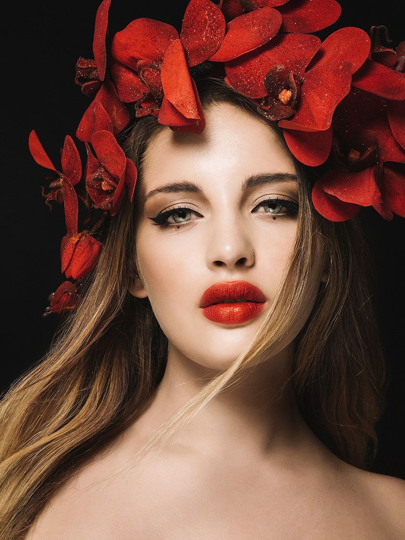 Modelo: Paula Arocha Maquillaje y peluquería: Victoria Stansfield