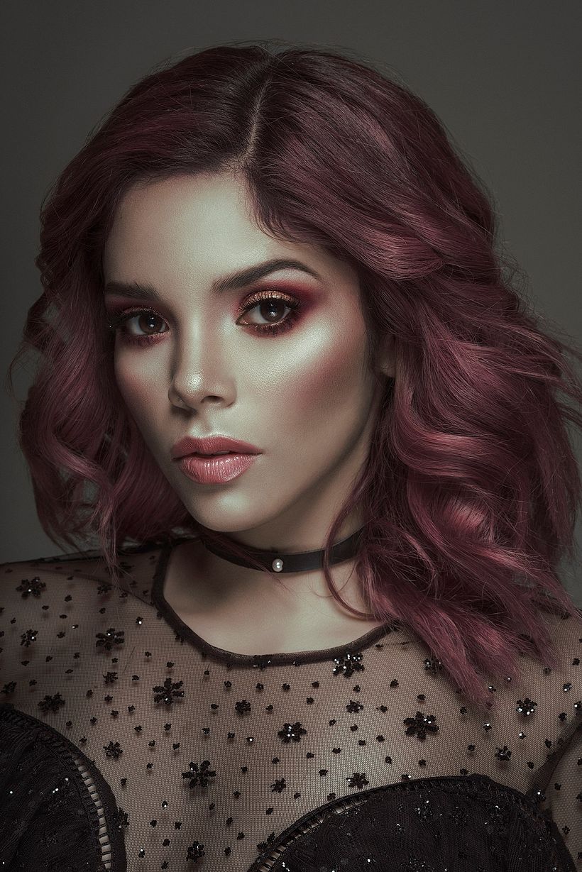 Modelo: Ana Lina Villareal  Maquillaje: Eliud Díaz  Peluquería: Pinwyh Guzmán y Diana González 