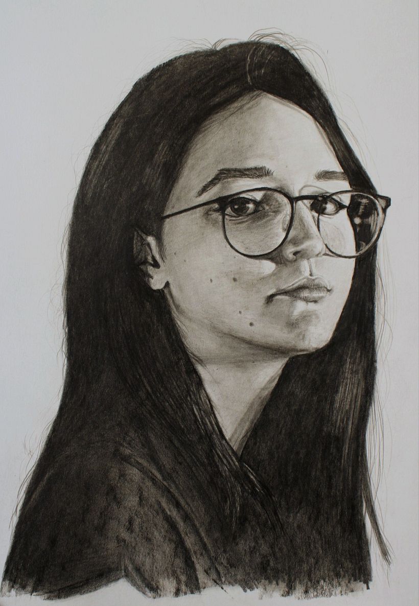 Mi Proyecto del curso: Retrato realista con lápiz de grafito 0