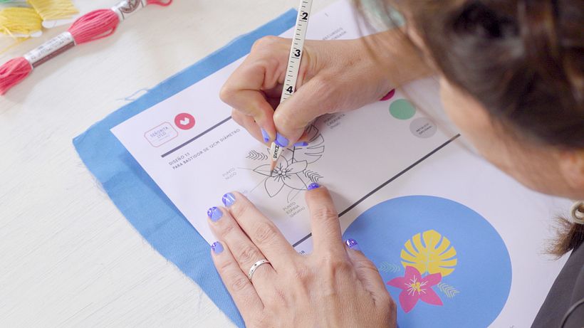 Tutorial bordado: cómo bordar flores sencillas 6