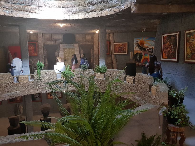 Pintor Ortega Maila- Sala de Exposición Templo del sol 29