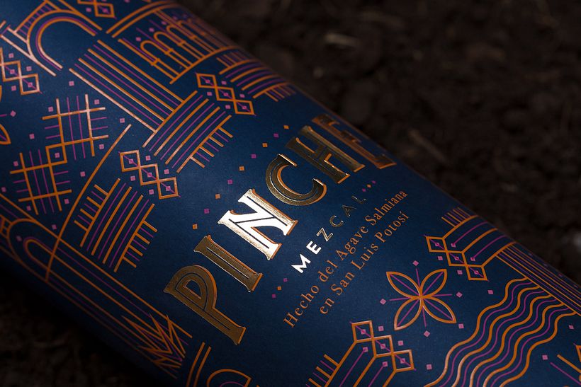 Pinche Mezcal - Diseño
