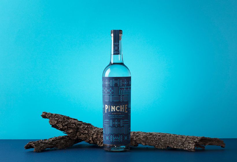 Pinche Mezcal - Diseño