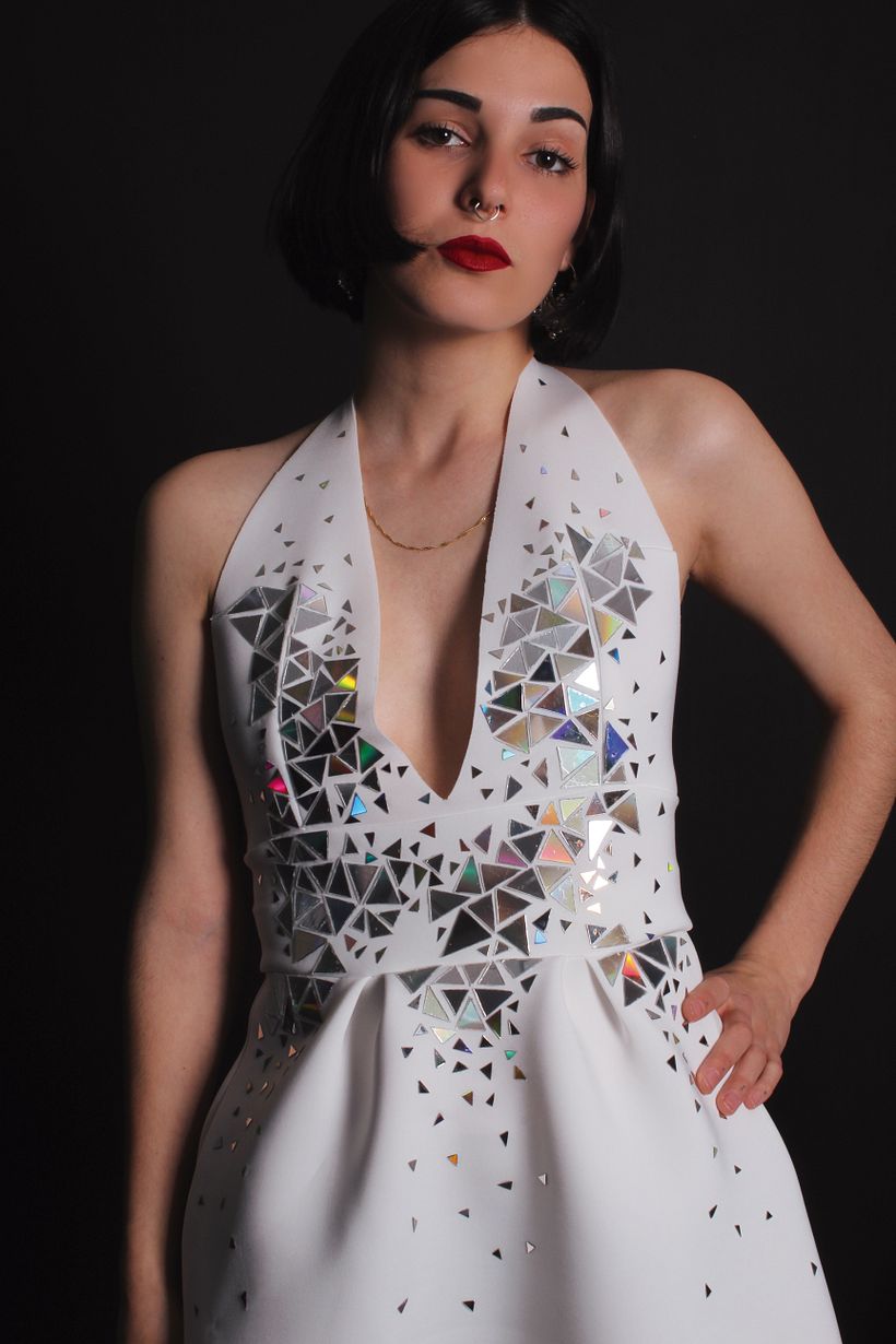 Fotografía + Edición: Lide Madariaga / Modelo: Elena Gil / Diseño: Alba García