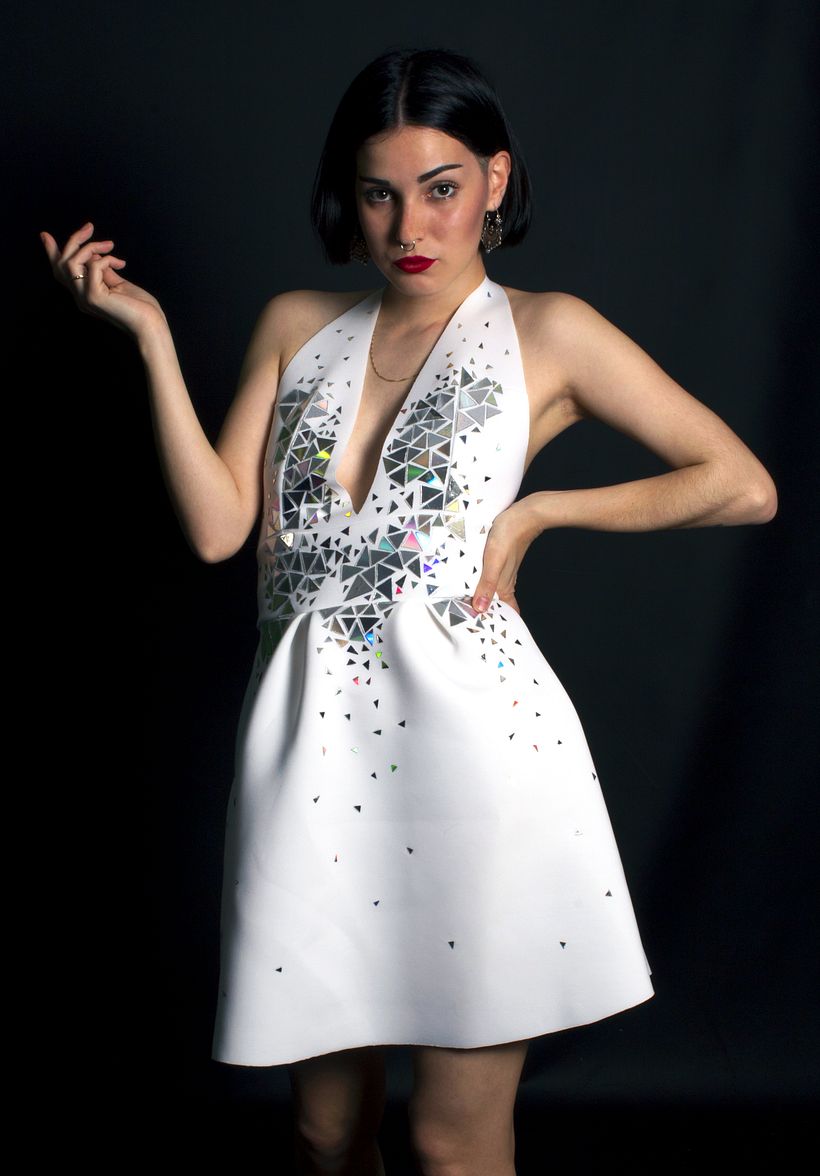 Fotografía + Edición: Lide Madariaga / Modelo: Elena Gil / Diseño: Alba García