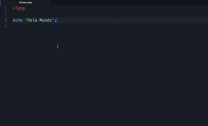 Escribiendo nuestro código en Atom.