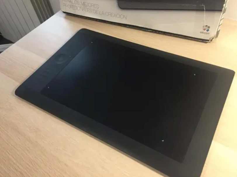 Vendo Tableta Wacom Intuos 5 Touch L (rebajada) 1