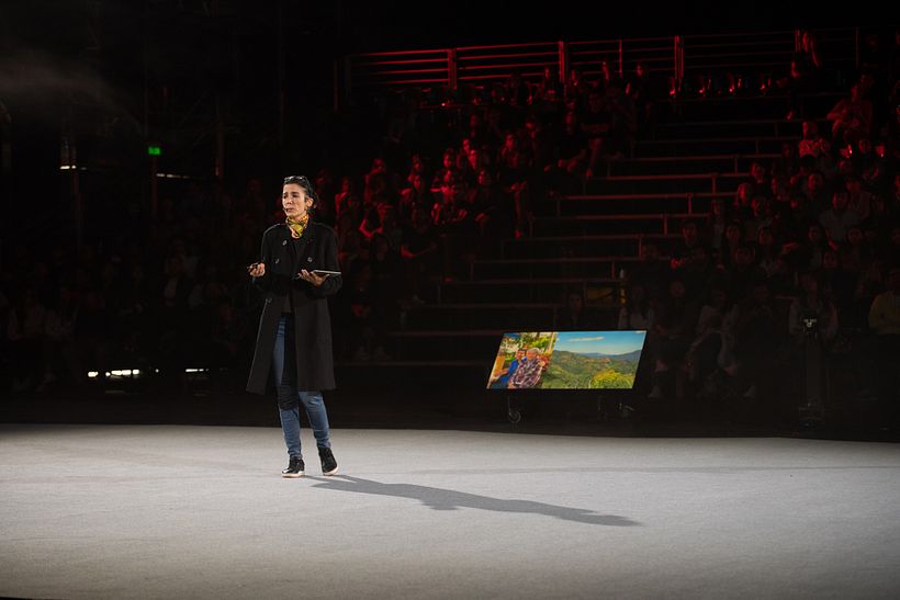 Catalina Estrada en su conferencia