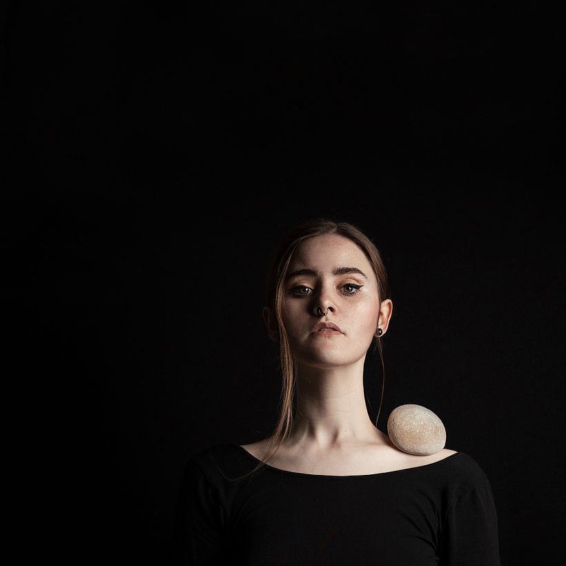 Título: "La carga."