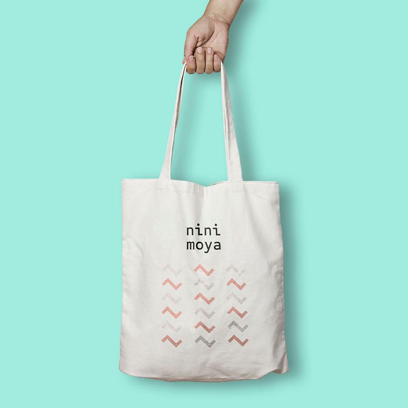 Tote bag.