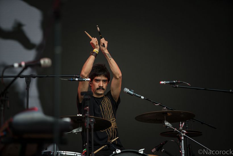 Bengala / Album artwork for the band Bengala's Labyrinth and costume design for their 2019-2020 tour. 8