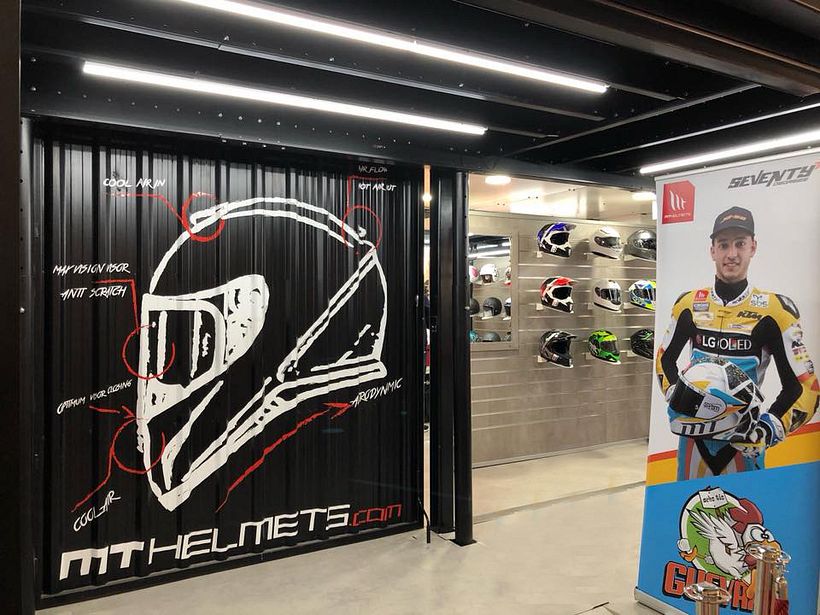 MT Helmets 21