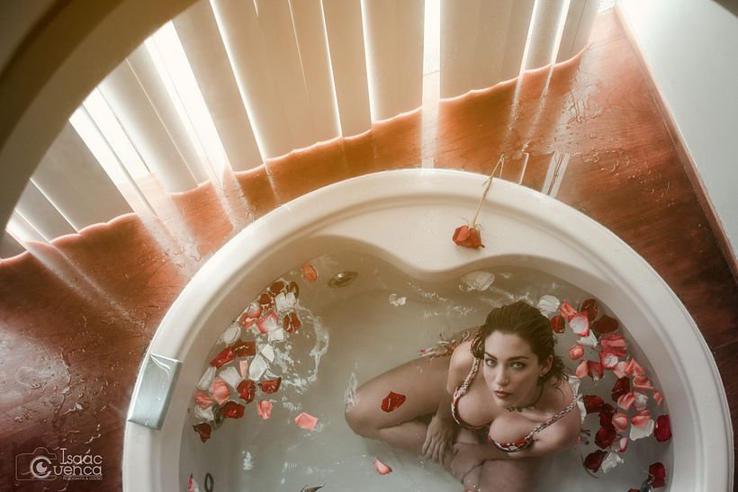 Mi Proyecto del curso: Skin and flowers - Fotografía artística