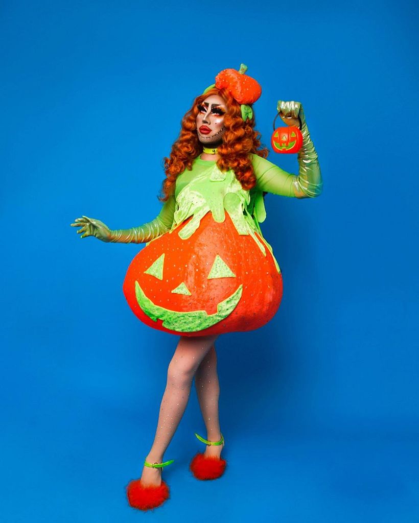 Elección de Drag Queen y vestuario / Fotografía: Memo Díaz Martín