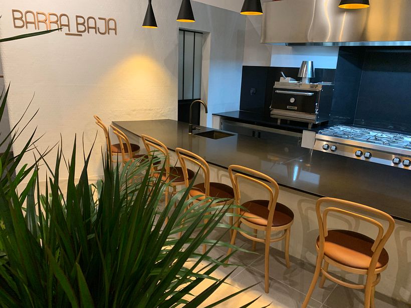 Mi Proyecto del curso: Identidad corporativa BARRA_BAJA 13