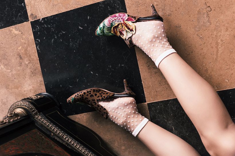 "Exotic Treasures" Calzado Bordado en cuero.  8