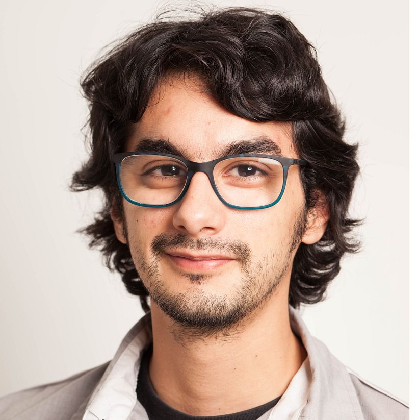 Headshots, retratos moderno (generalmente digital) en el que el foco está en la persona. El término se aplica generalmente a las imágenes de perfil profesional en las redes sociales. 4