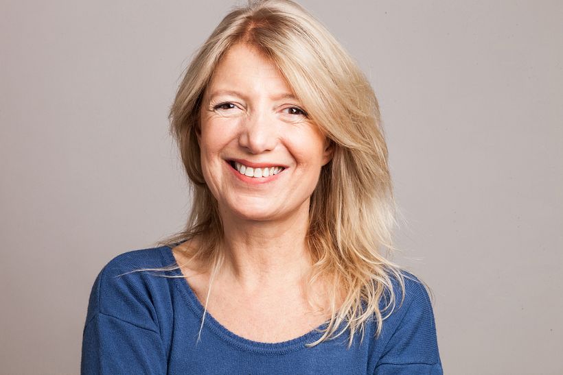 Headshots, retratos moderno (generalmente digital) en el que el foco está en la persona. El término se aplica generalmente a las imágenes de perfil profesional en las redes sociales. 32