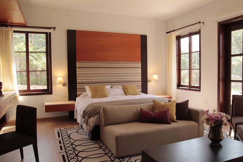 Dormitorio Principal, mucha textura y telares tejidos especiales para la casa. 