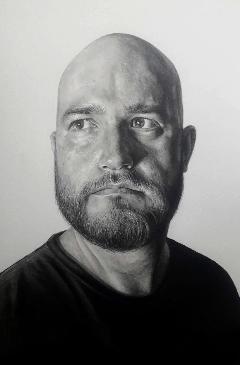 Mi Proyecto del curso: Retrato realista con lápiz de grafito 0
