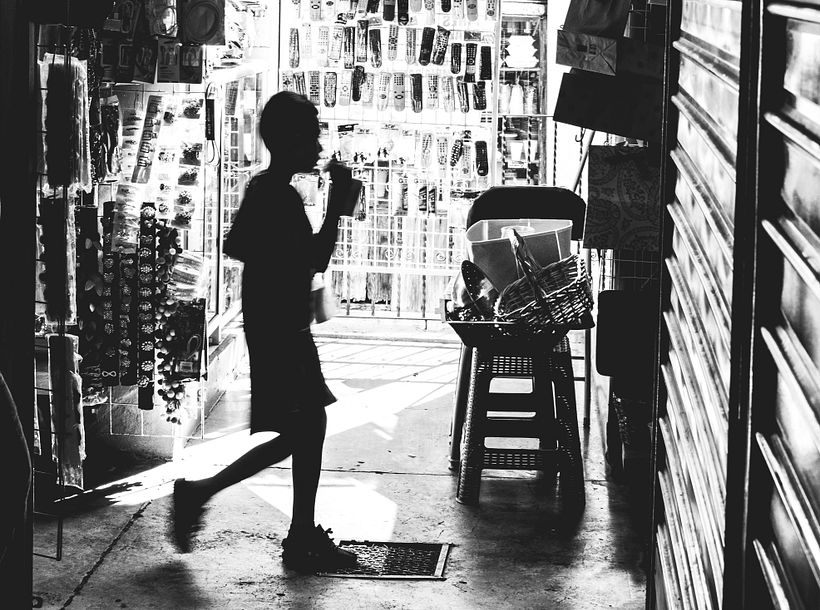 Mercado a contra luz
