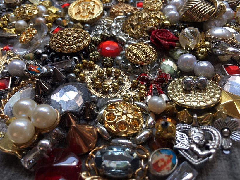 Botones Vintage y colgantes