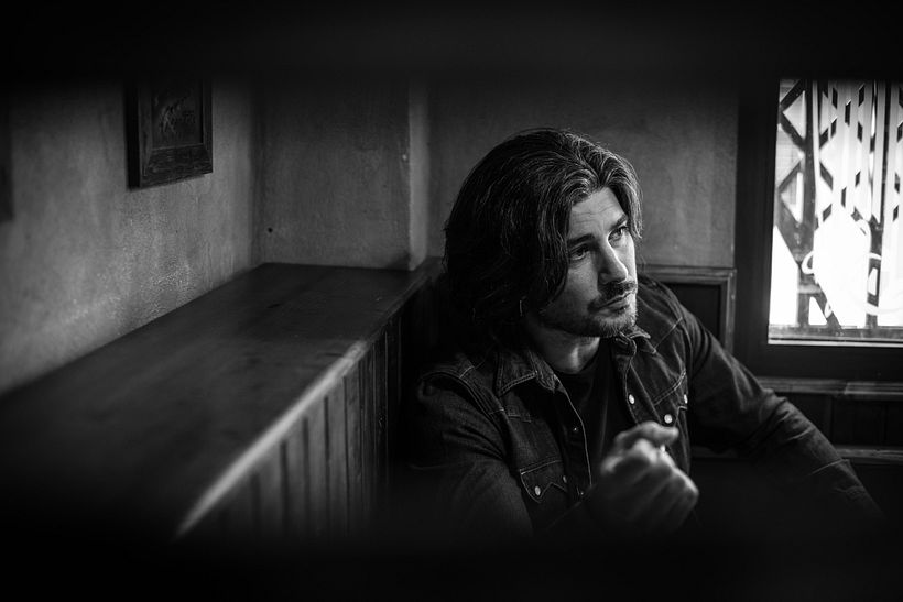 Mi Proyecto del curso: Fotografía de retrato con luz natural. Entrevista + posado 1