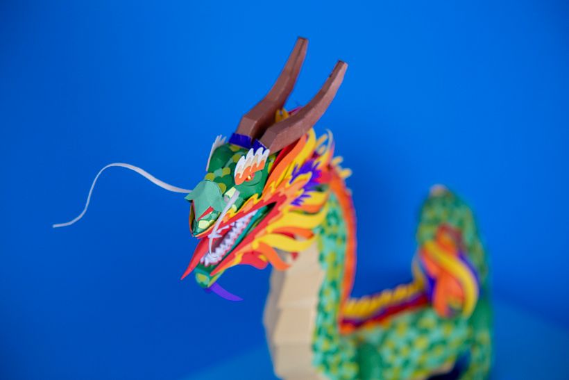 Dragón en papel