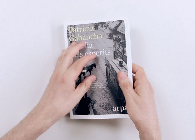 Gancho, P., (2017), 'Amalia i els esperits', Arpa Editores