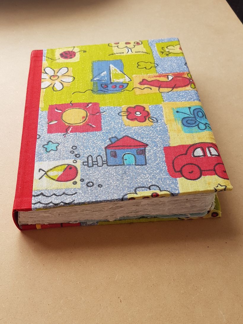 Este es mi proyecto final.. Lo hice con lo que tenia en casa dado que estamos en cuarentena.