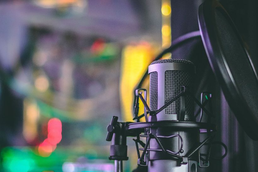 Las posibilidades de software y micrófonos para locuciones son sumamente amplias