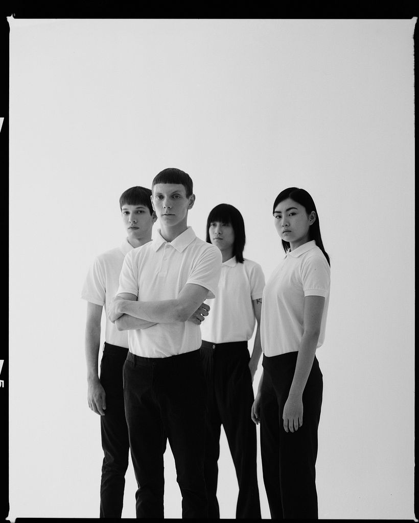 Caos colectivo en la revista SICKY 8