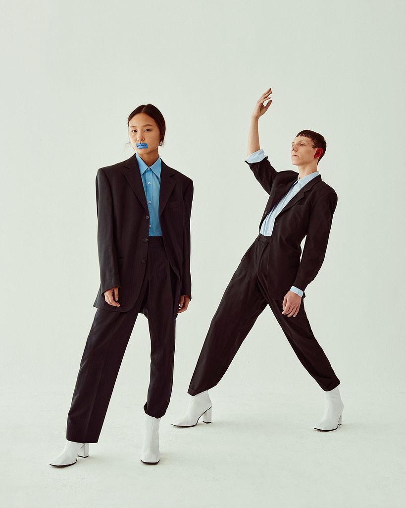 Caos colectivo en la revista SICKY 10