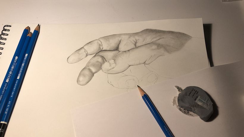 Comienzo el sombreado básico del pulgar.