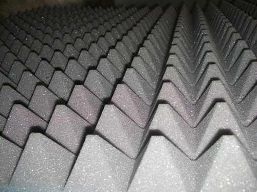Foam rubber for acoustics / Pinterest