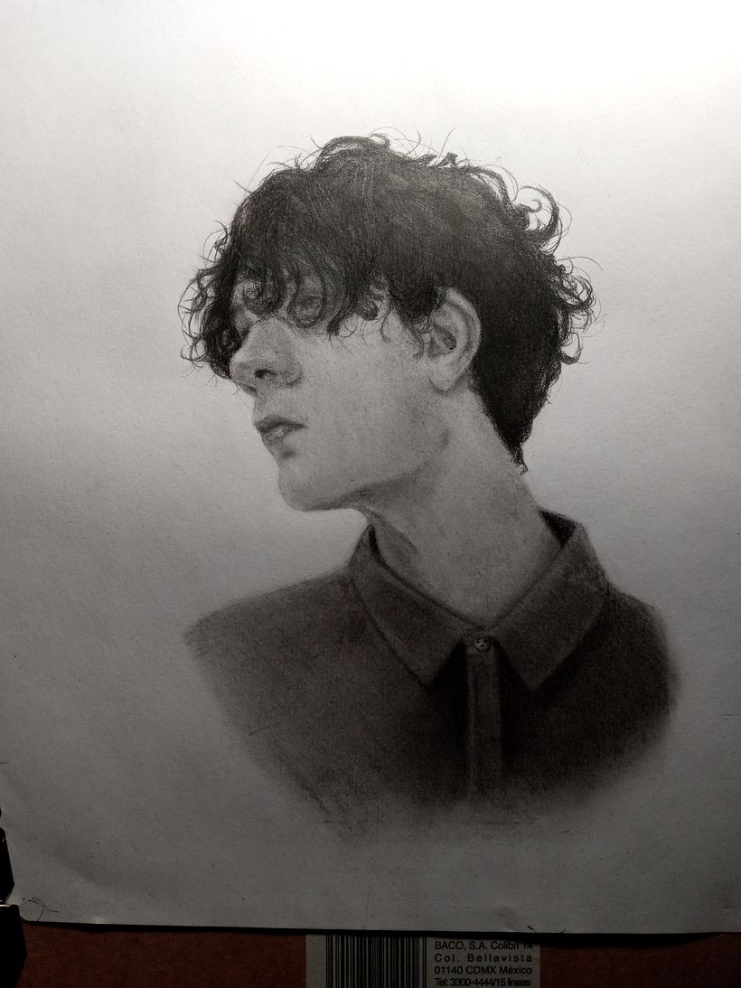 Mi Proyecto del curso: Retrato realista con lápiz de grafito -1