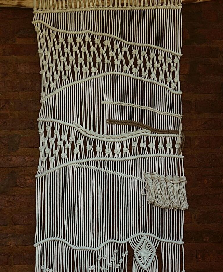 Mi Proyecto del curso: Introducción al macramé: creación de un tapiz decorativo 0