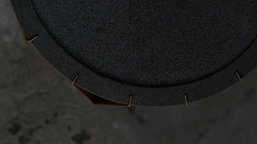 Mesa Xochitl. Contrachapado de maple con teca y piedra volcánica.. Foto DWM