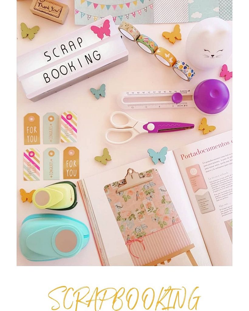 Flat Lay Scrapbooking2