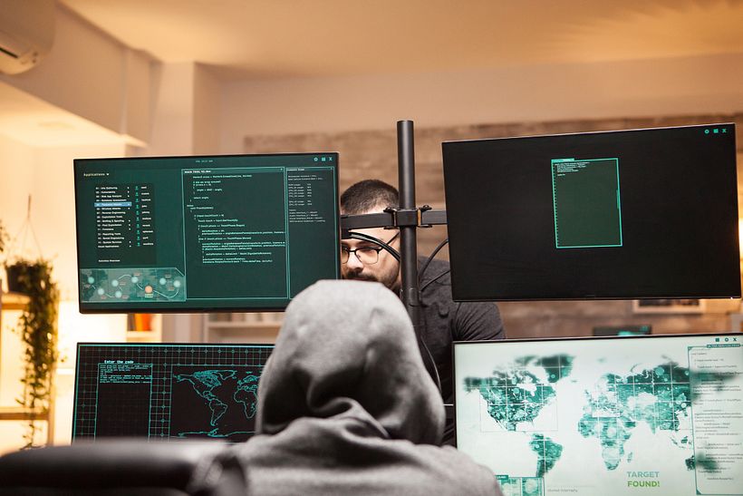 5 Tips to Stay Safe Online 6