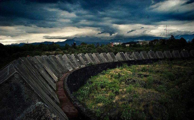 Espacio Escultórico, México. Silva, Escobedo, Hersúa, Felguérez, Goeritz y Sebastián (1981). Foto: Eneas