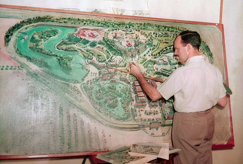 Peter Ellenshaw creó el primer mapa de Disneyland