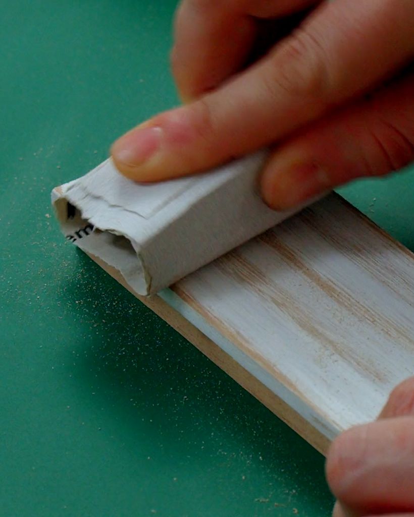 Cómo envejecer tus marcos de madera 5