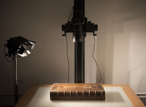 Letterform Archive: 1000 Years of Typography Online In Ultra-high Quality 4