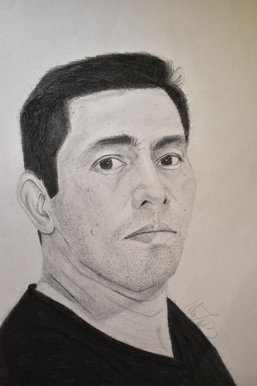 Mi Proyecto del curso: Retrato realista con lápiz de grafito 1