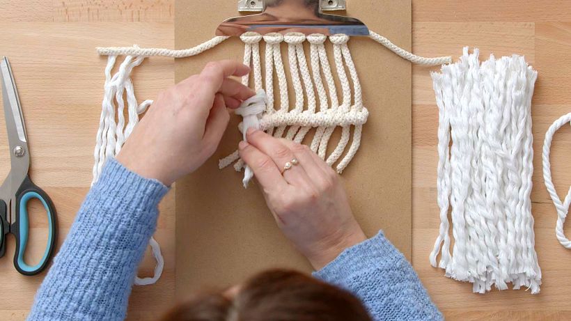 Tutorial Tejido: nudo de alfombra de macramé 8