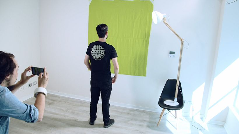 Posicione seu personagem na frente do chroma key