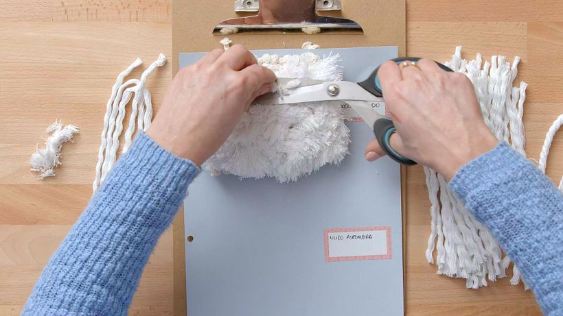 Weaving Tutorial: Macramé Carpet Knot 11